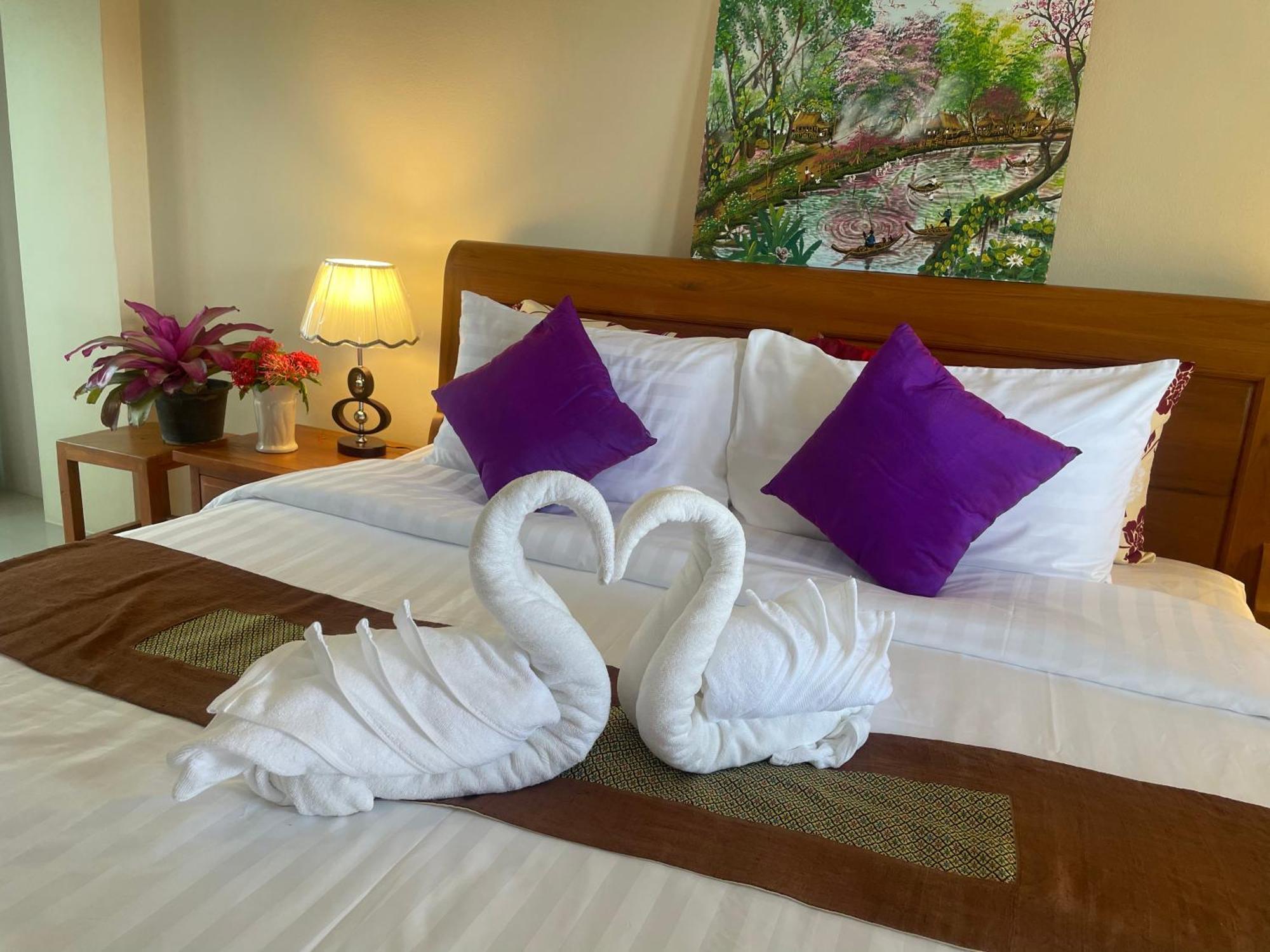 Laph Kham House Aparthotel Chiang Mai Ngoại thất bức ảnh
