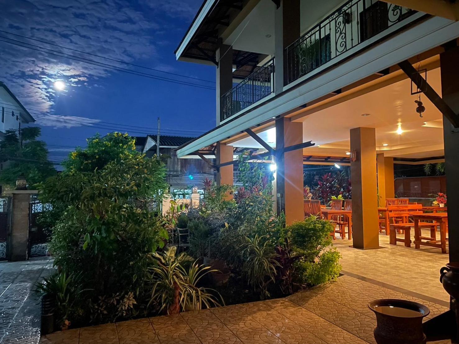 Laph Kham House Aparthotel Chiang Mai Ngoại thất bức ảnh