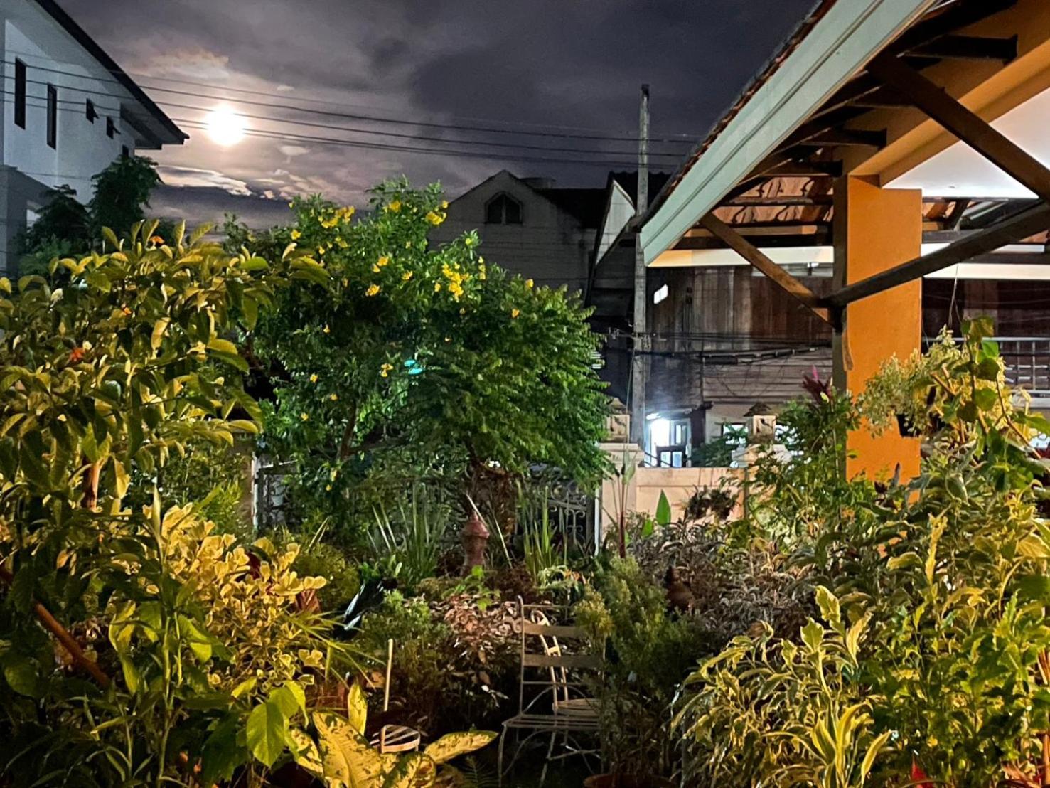 Laph Kham House Aparthotel Chiang Mai Ngoại thất bức ảnh