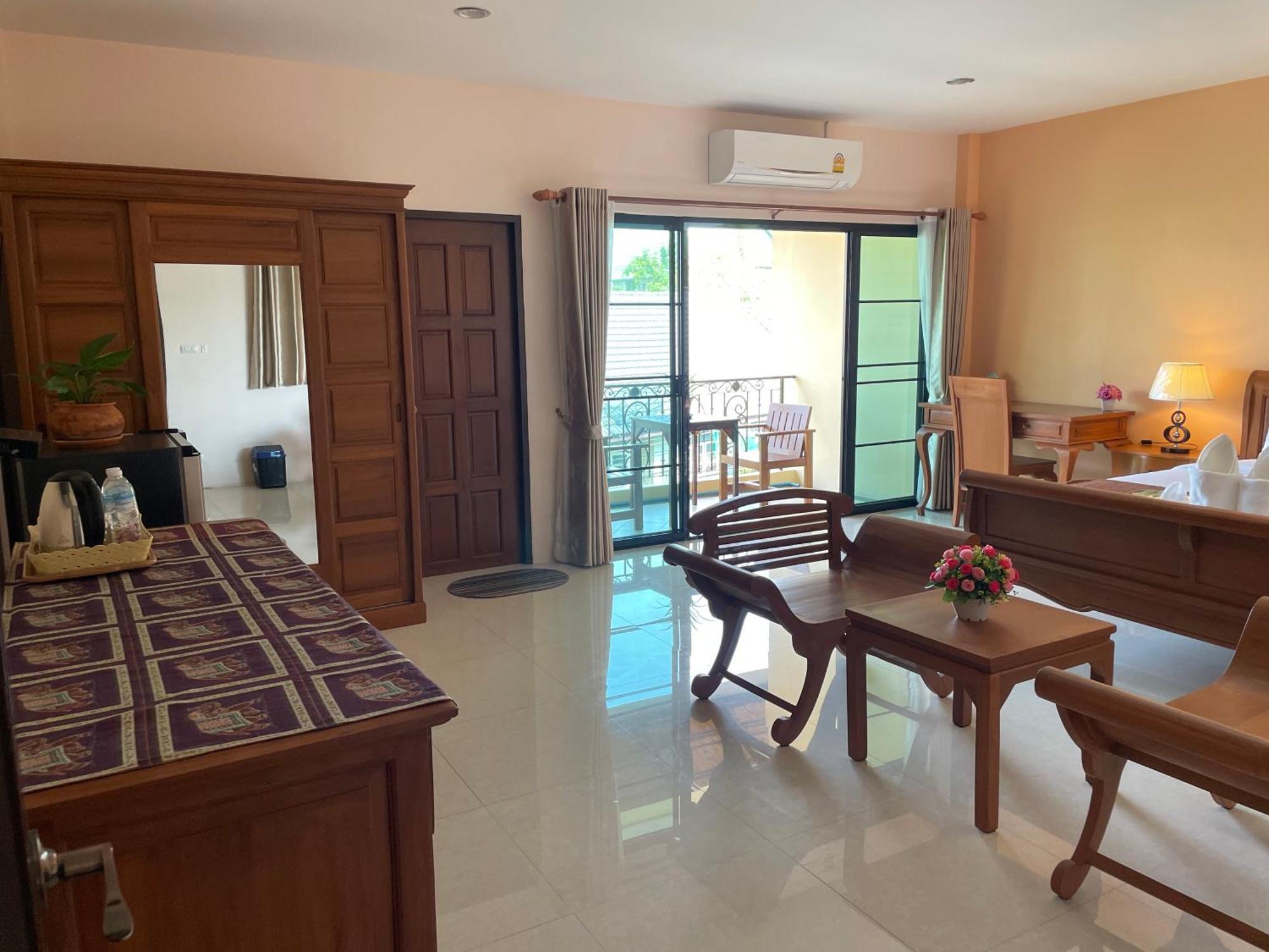 Laph Kham House Aparthotel Chiang Mai Ngoại thất bức ảnh